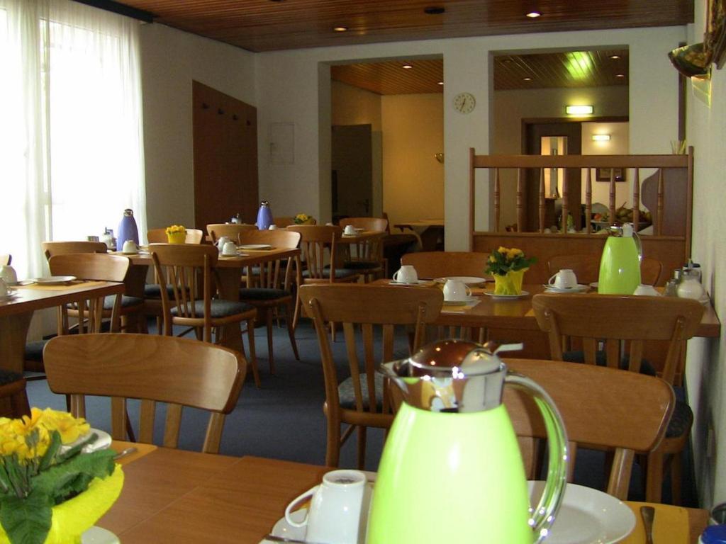 Hansa-Hotel นอยส์ ภายนอก รูปภาพ